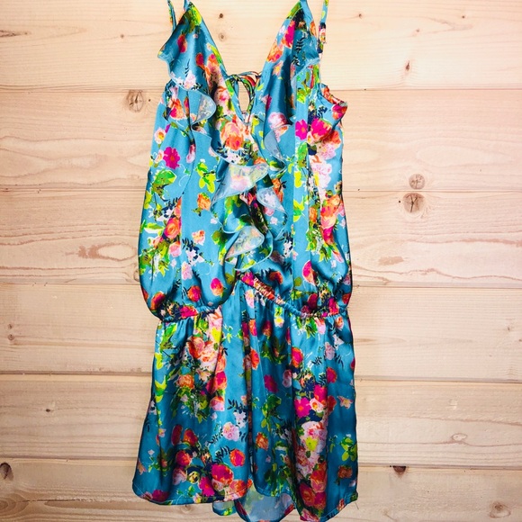 Beach Bunny Other - Beach Bunny Floral Romper